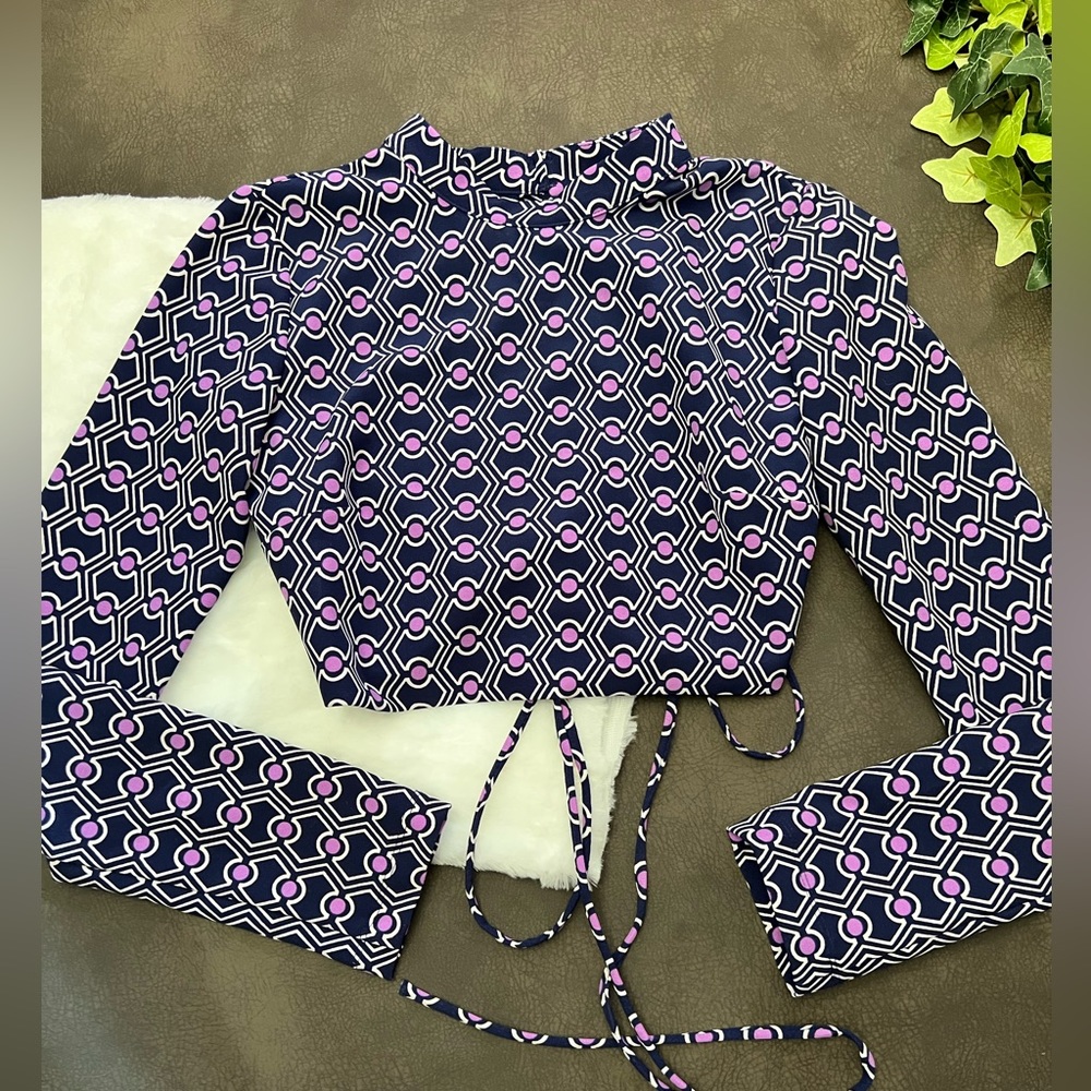 Zara Retro Long Sleeve Open Back Crop Top M